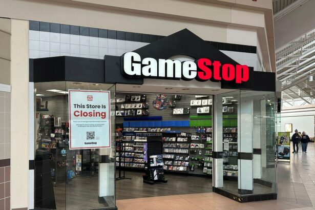 Game Retailer Administration Collapse